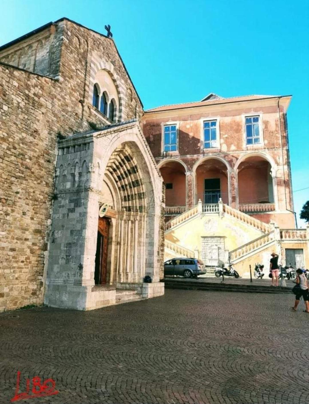 Casa Vacanze Paglino Ventimiglia Buitenkant foto